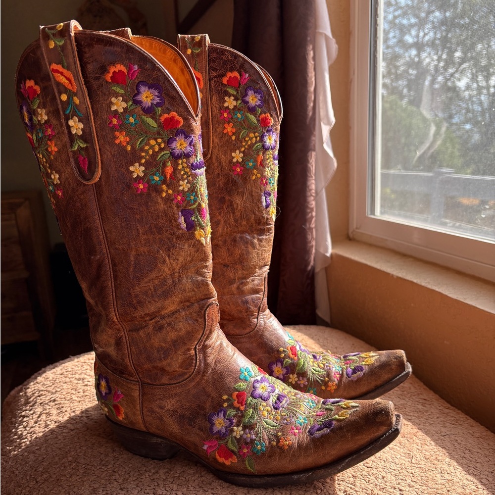 Old Gringo Sora embroidered Boots size 8.5